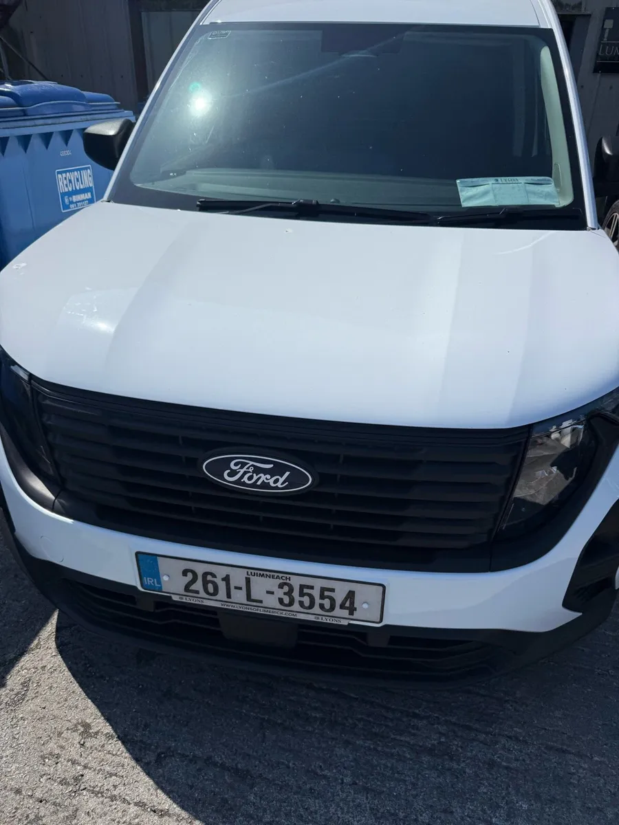 2026 ford transit courier - Image 2