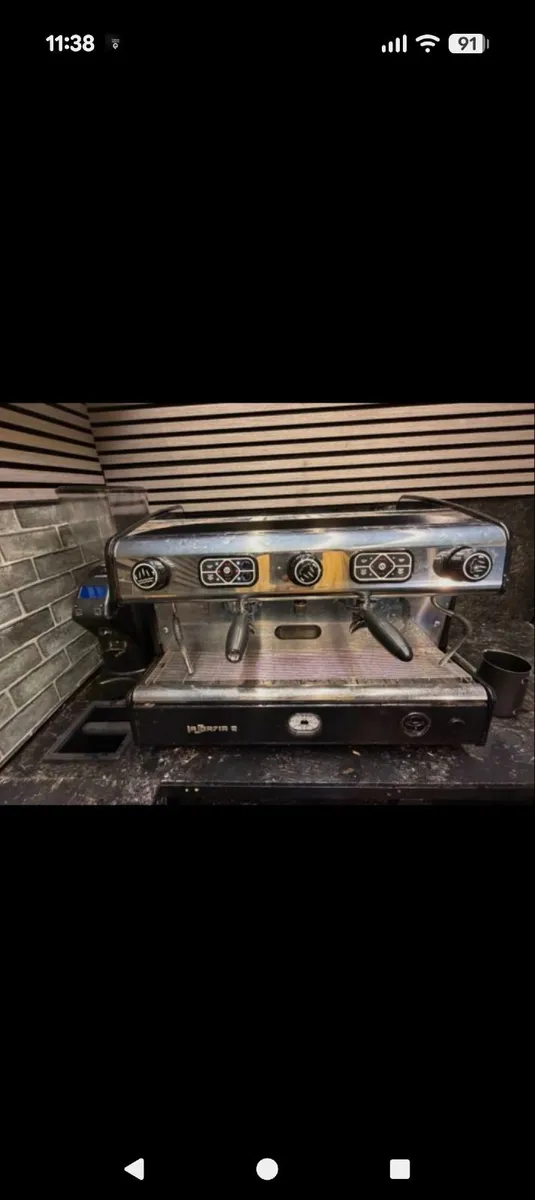 Traditional Espresso machine & on demand grinder - Image 2