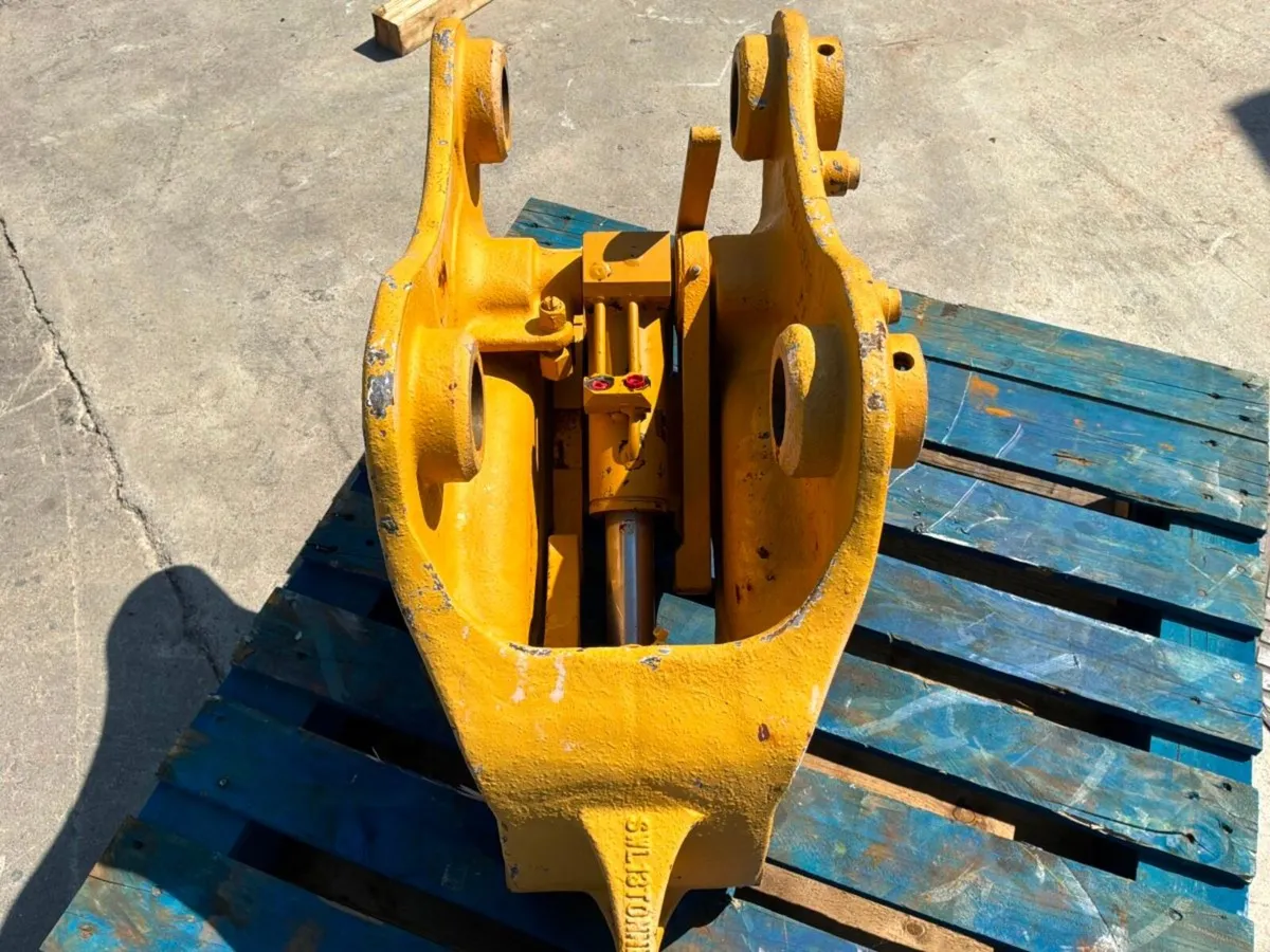 MILLER QUICK HITCH......65mm PINS........2321. - Image 3