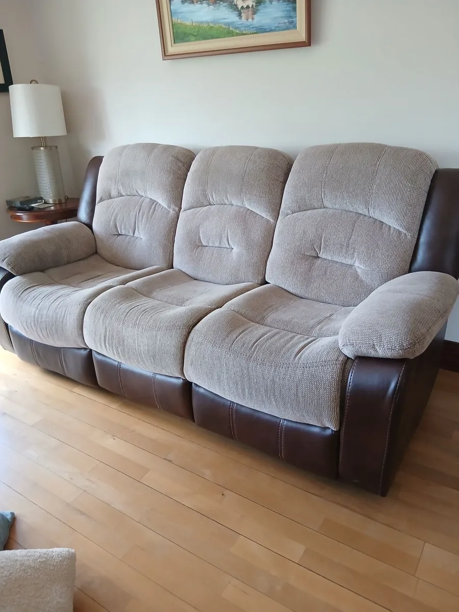 3 piece suite - Image 1