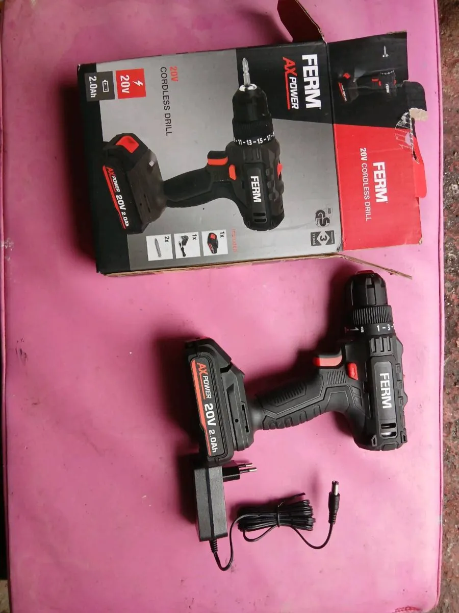 New Ferm drill, comes with battery and charger, an - Image 2
