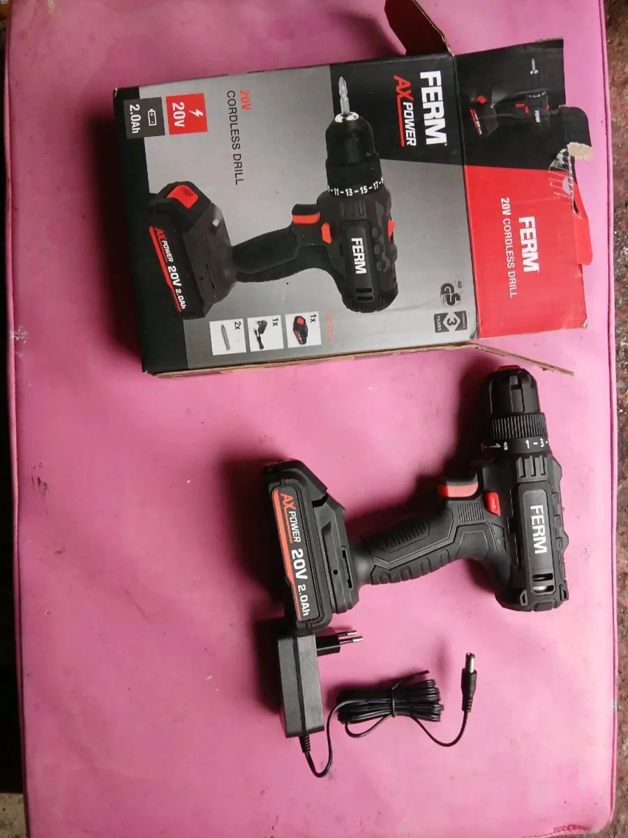 New Ferm drill, comes with battery and charger, an - Image 3