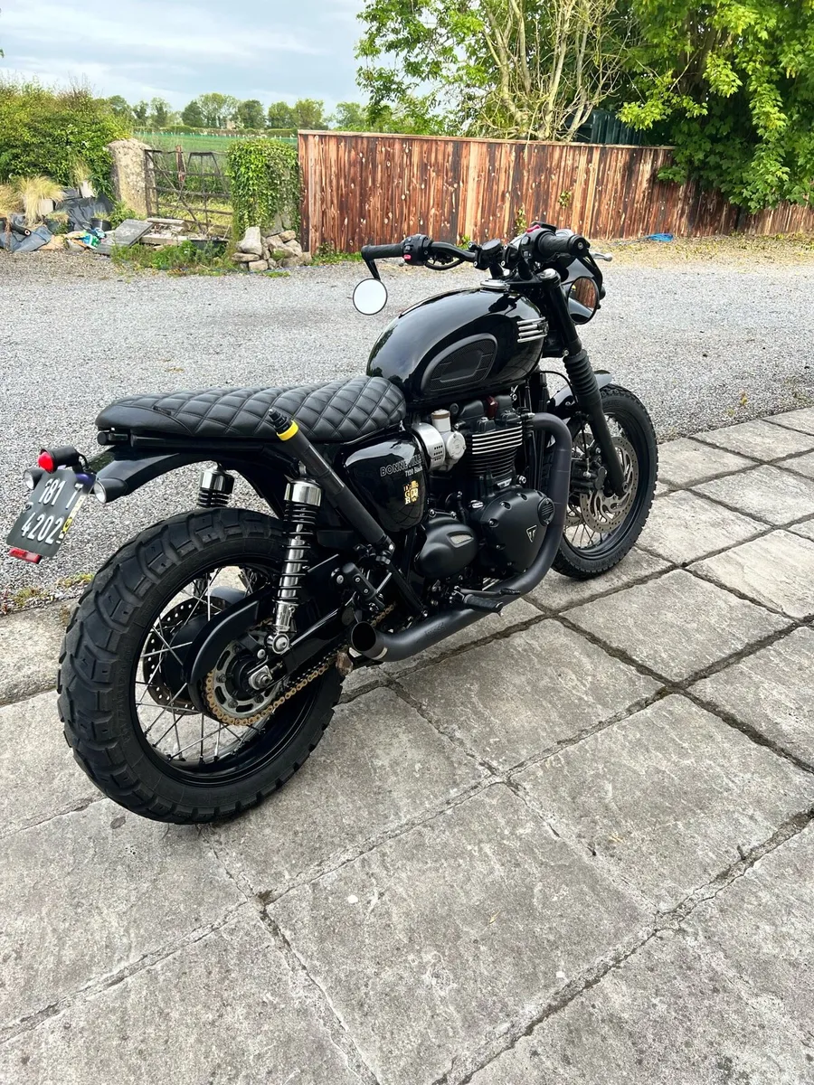 Triumph Bonneville T120 - Image 1