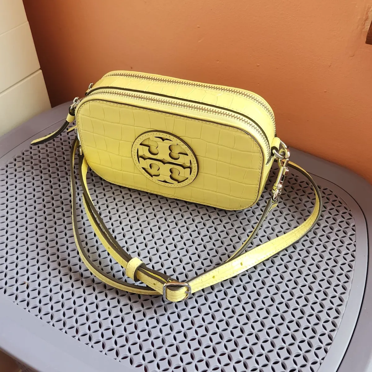 Tory Burch crossbody bag (authentic and new) - Image 1