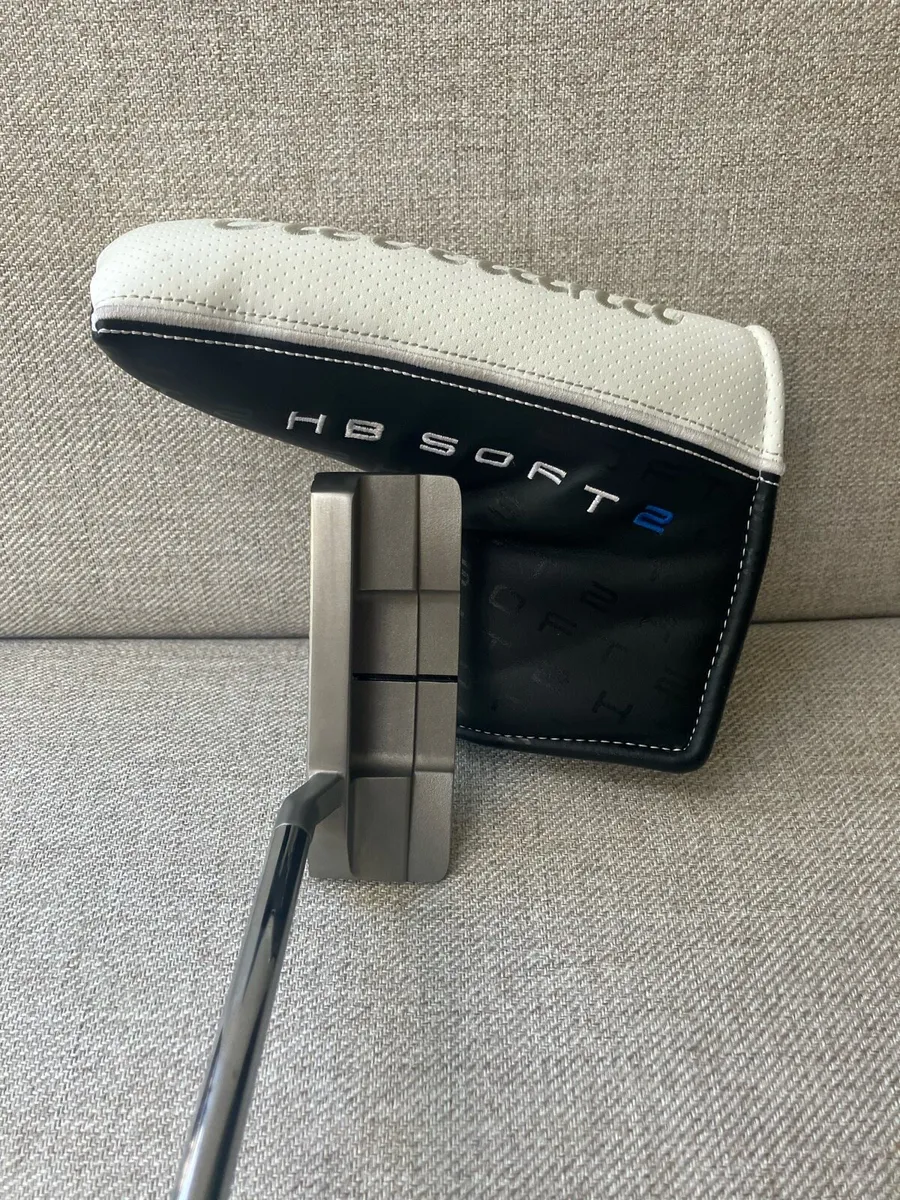 Cleveland HB soft 2 #8 putter 35 inch great nic - Image 1