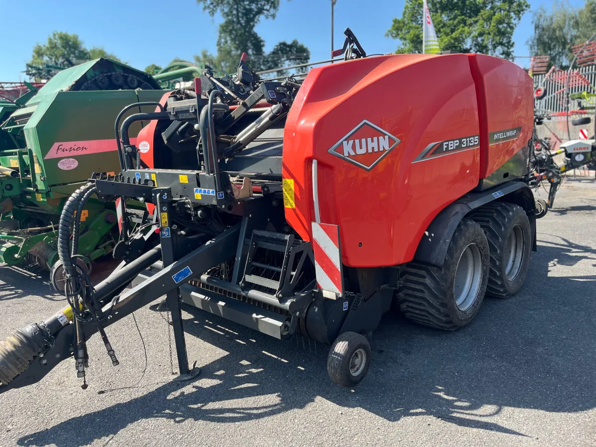 Kuhn baler - Image 3