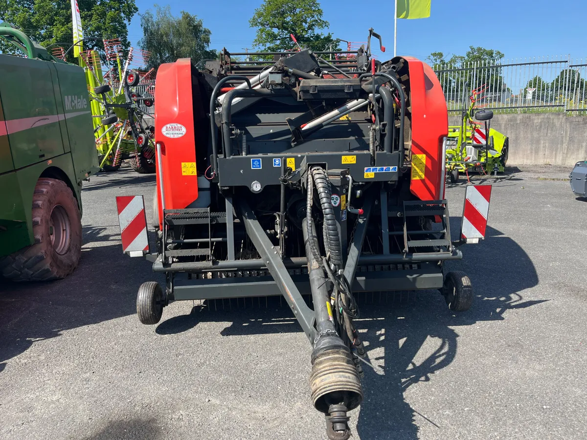 Kuhn baler - Image 2