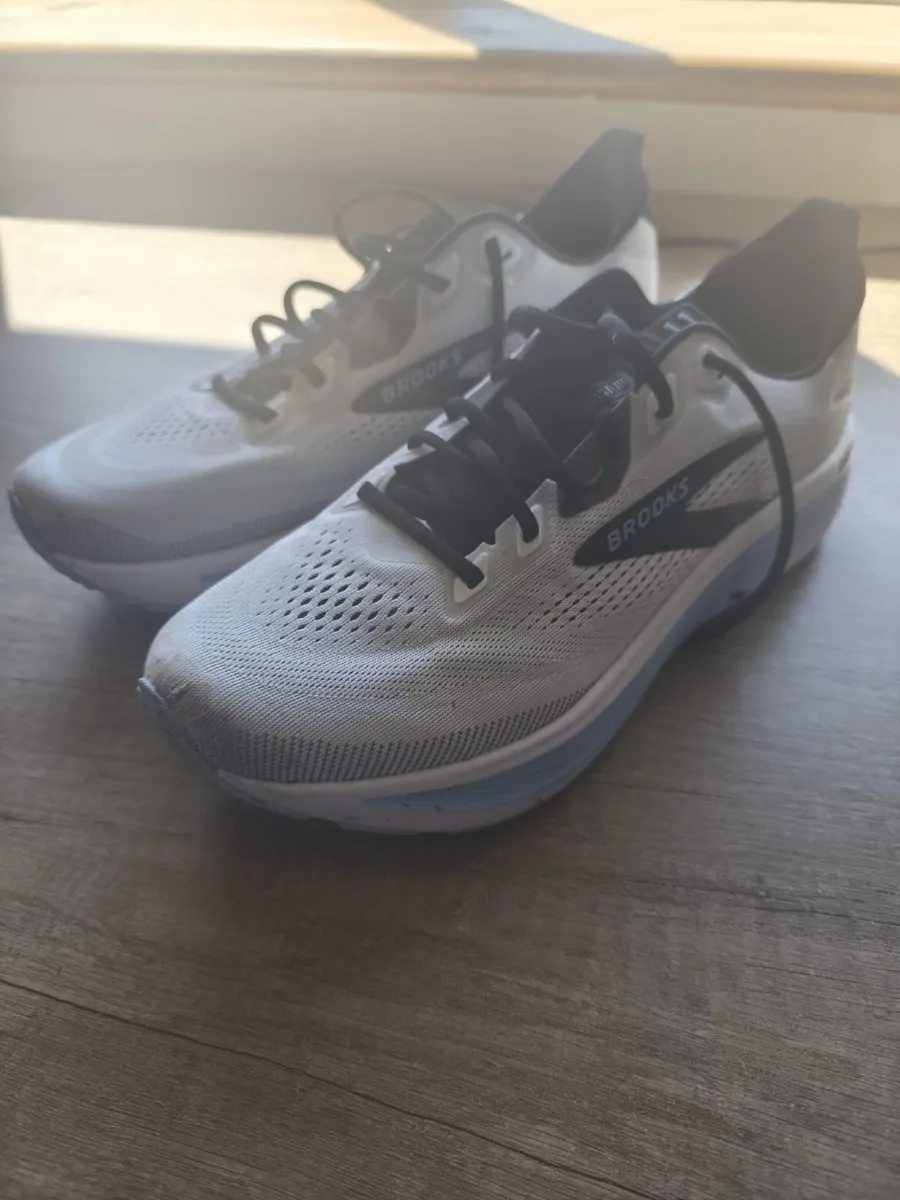 Brooks Ghost 18 10.5 UK Men - Image 1