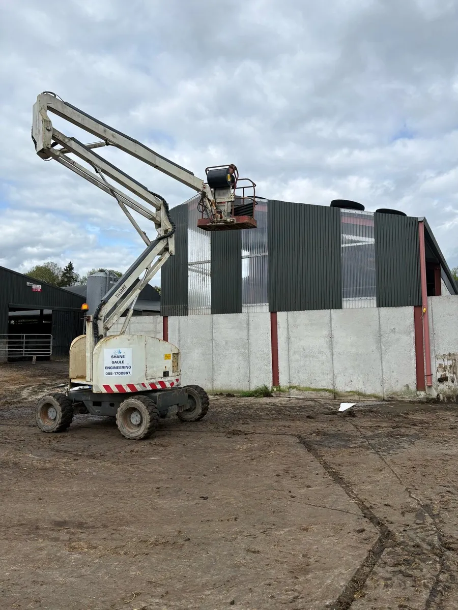 Boom lift cherry picker - Image 4
