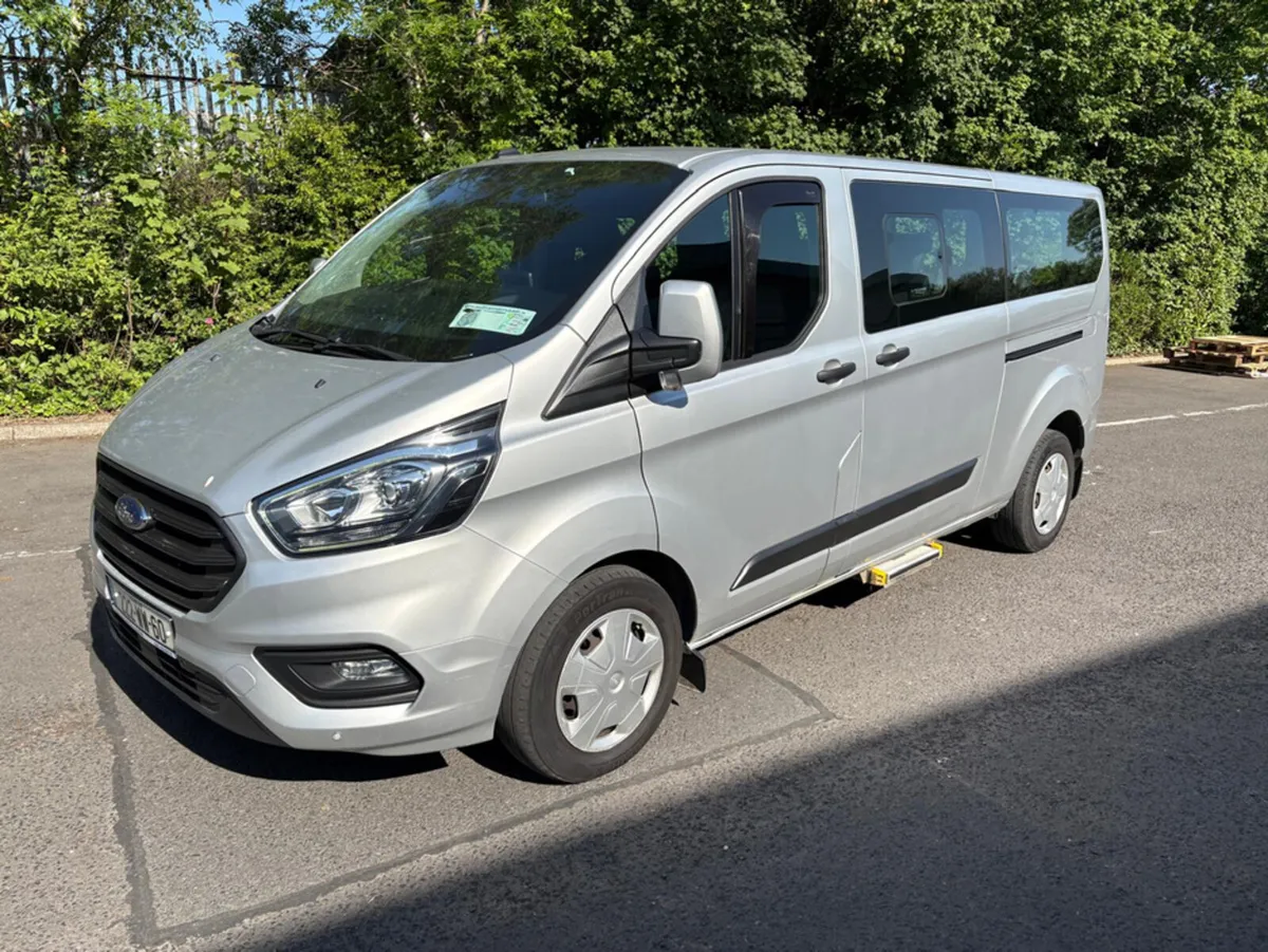 Ford Transit Custom KOMBI M1 320L T TREND 2.0 TD 1 - Image 1