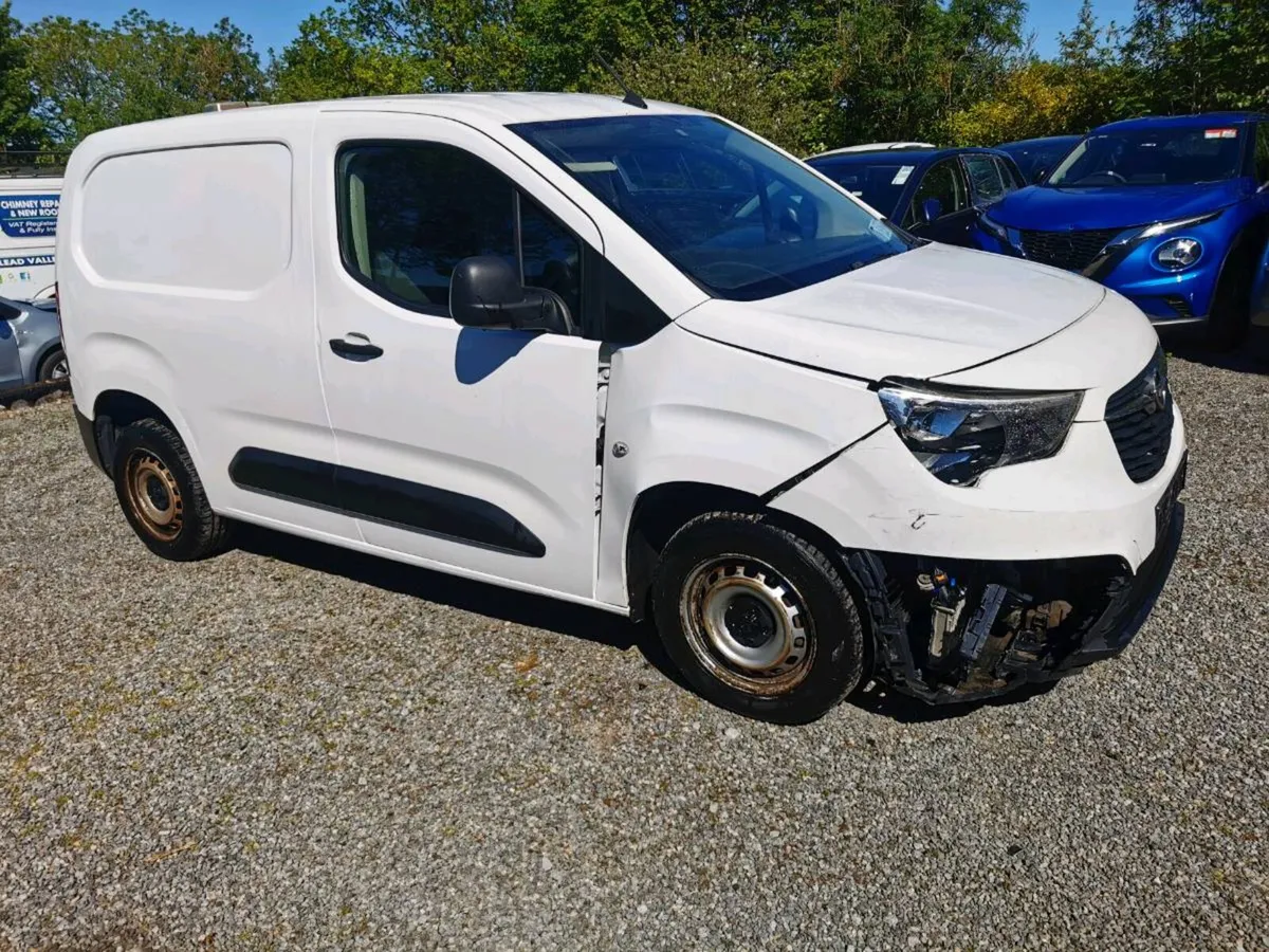 202 Opel Combo - Image 3
