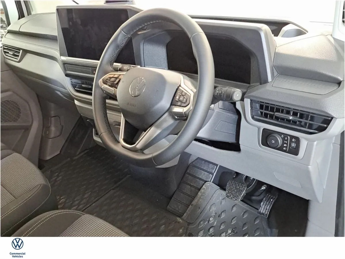 Volkswagen Transporter HIGHLINE 2.0TDI SWB 170BHP - Image 3