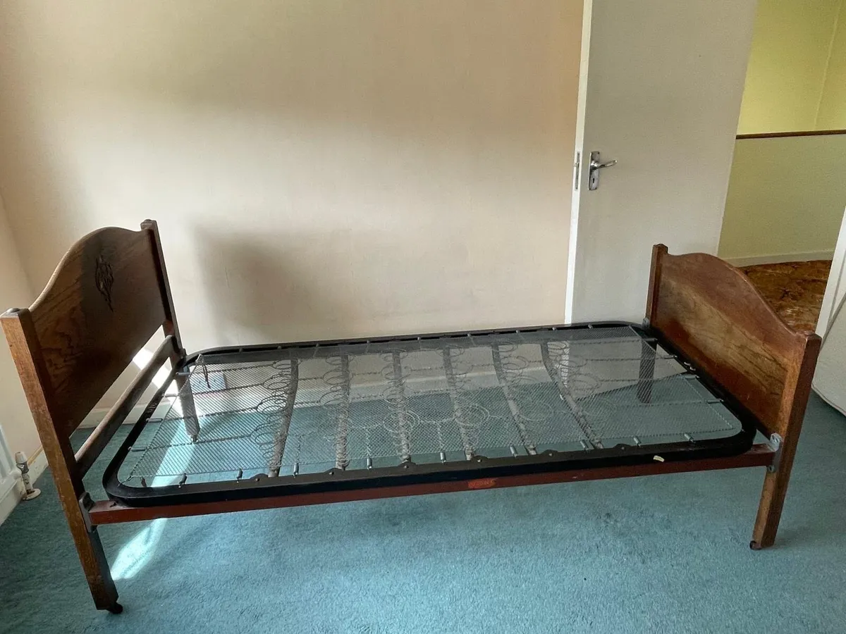 Vintage single oak bed - Image 4