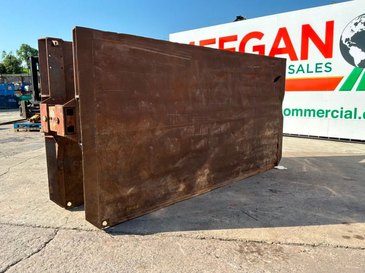 4.0mts x 2.0mts TRENCH /  DRAG BOX..........4062. - Image 3