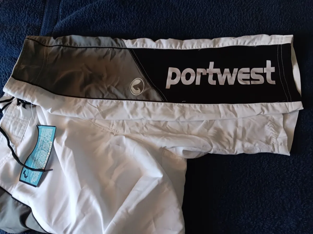 SURFING/BOARD SHORTS (NEW) - Image 3