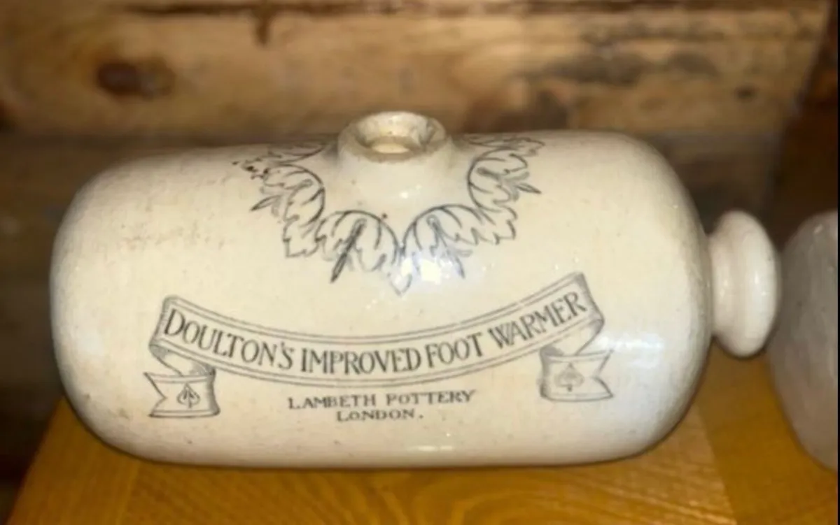 19th century foot warmer - Image 1