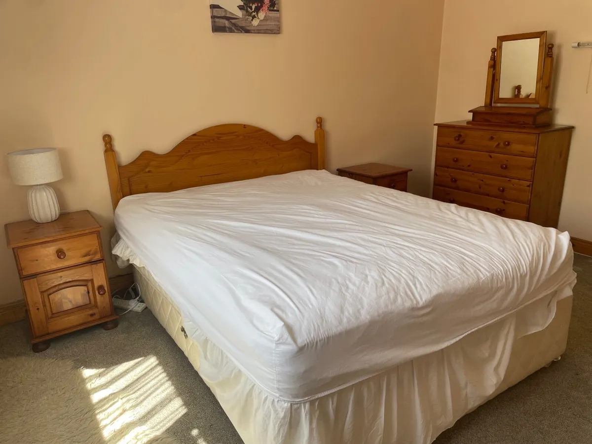 Bedroom furniture - Image 3