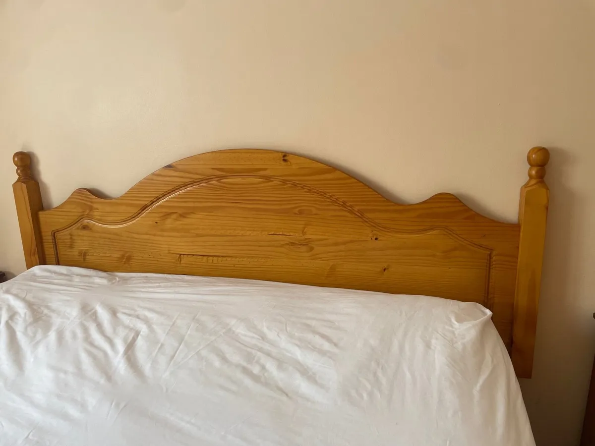 Bedroom furniture - Image 2