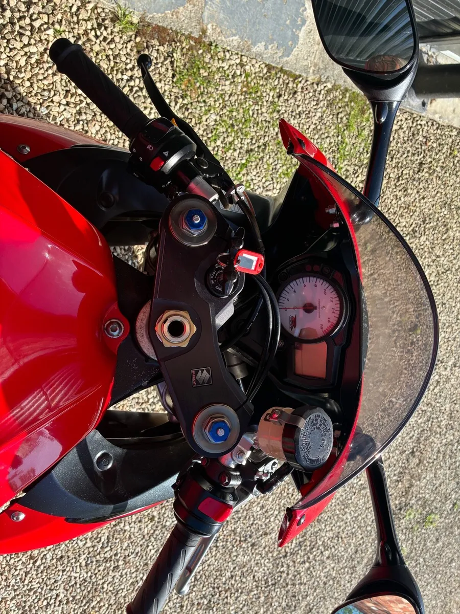 2008 gsxr 600 k7 - Image 3