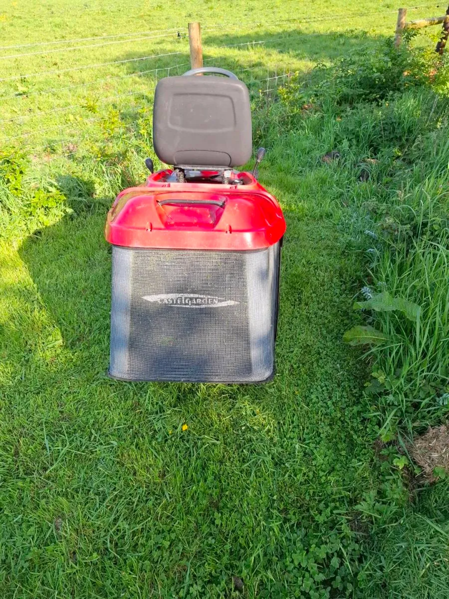 Ride on lawnmower - Image 4