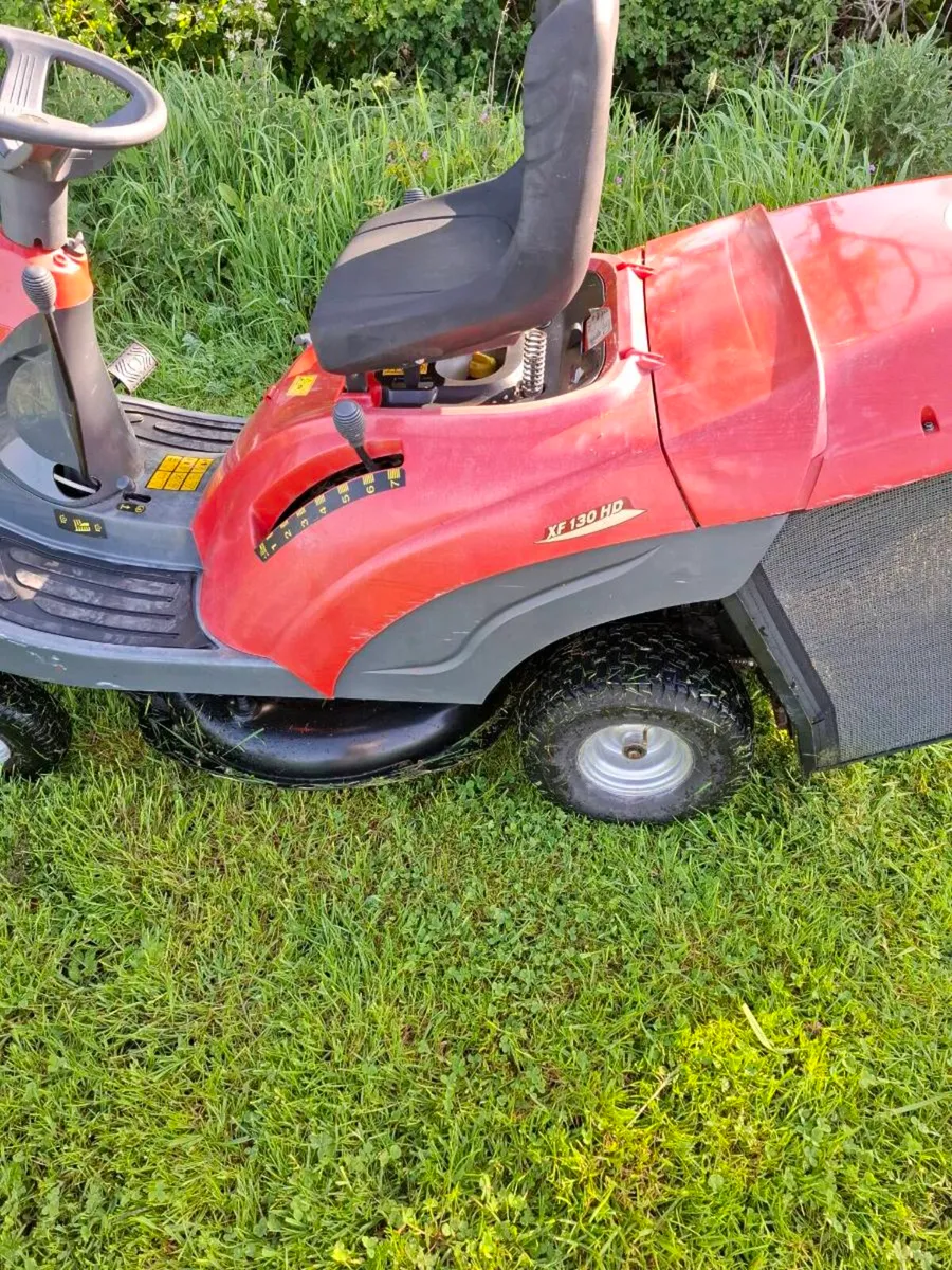 Ride on lawnmower - Image 3