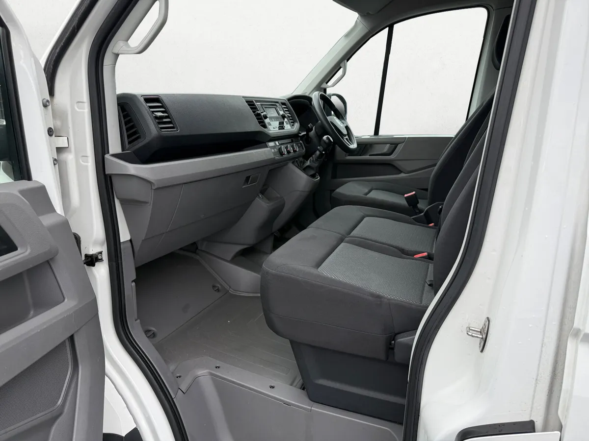 2022 Volkswagen Crafter 2.0TDI LWB 140BHP - Image 3