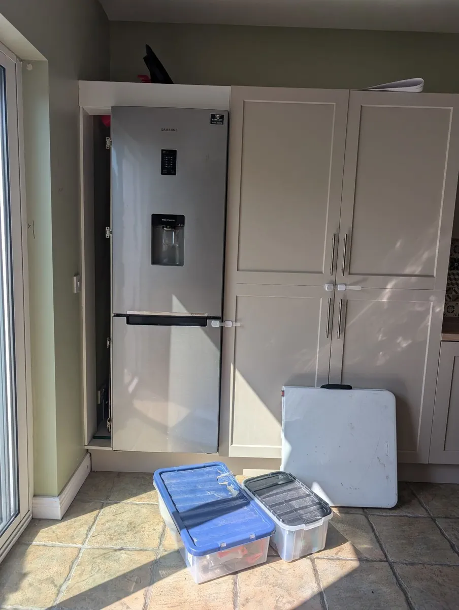 Fridge freezer