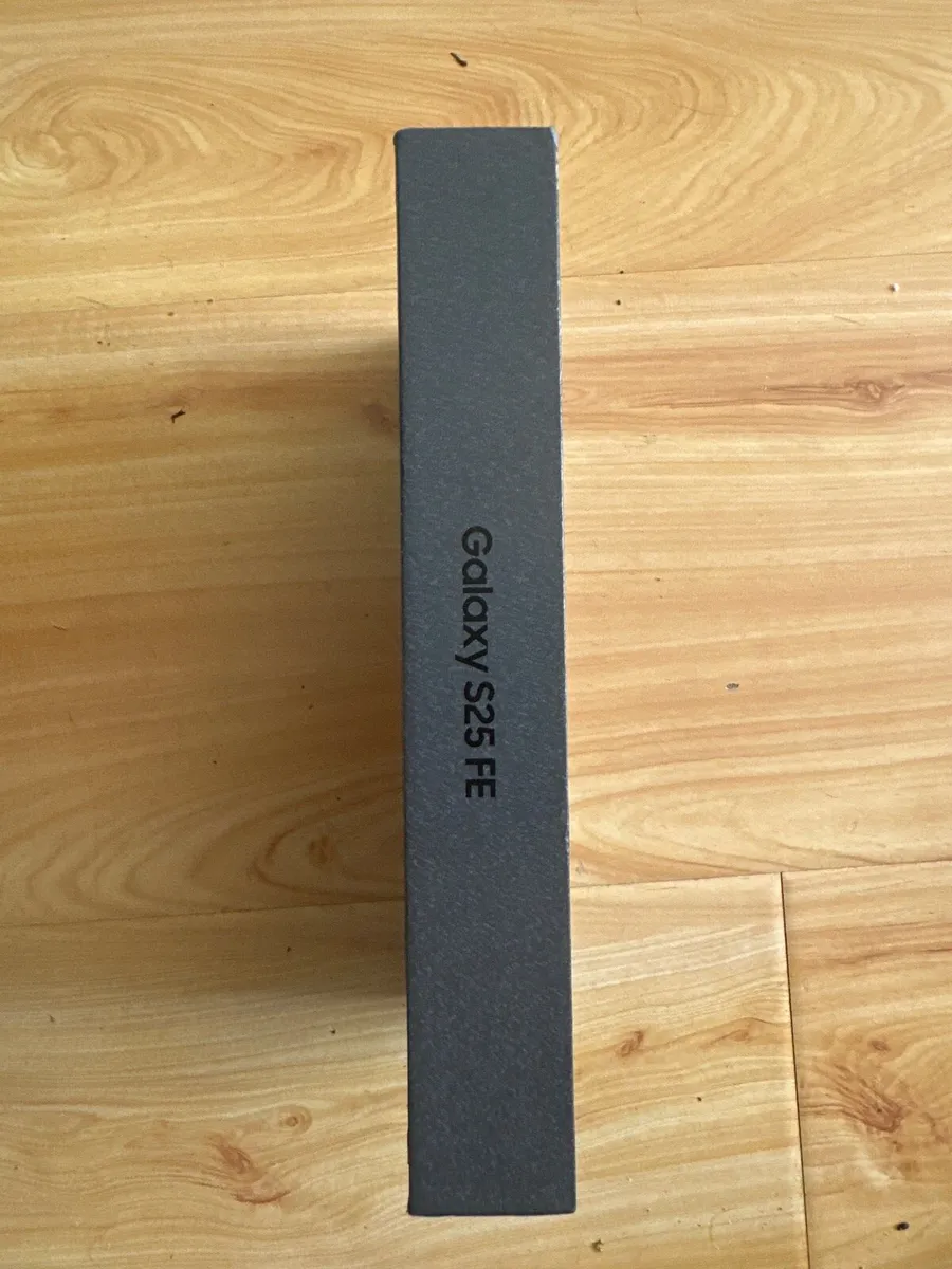 Samsung s25 fe 128gb Unlocked New - Image 2