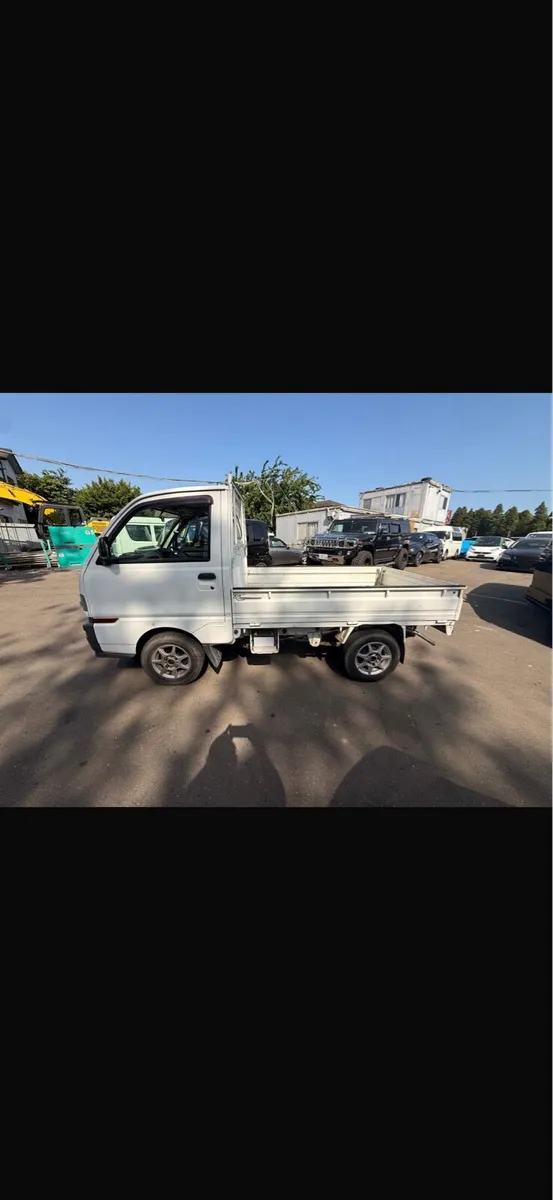 Mitsubishi Minicab 4WD Mini Truck - Image 2