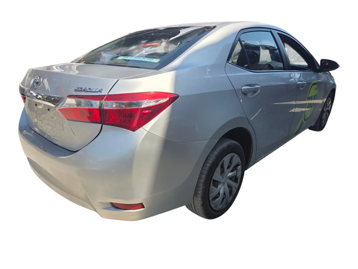 2017 TOYOTA COROLLA For Breaking/Dismantling - Image 3