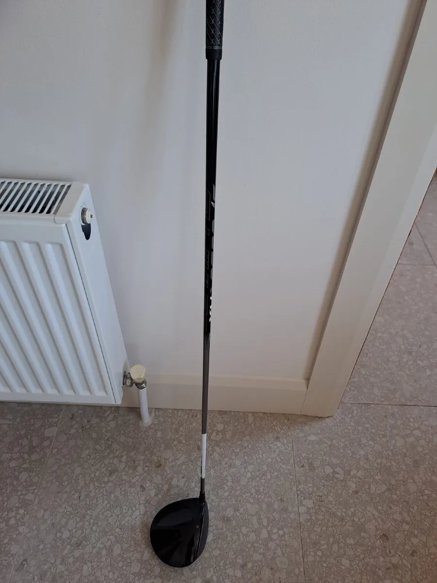 Golf club - Image 2