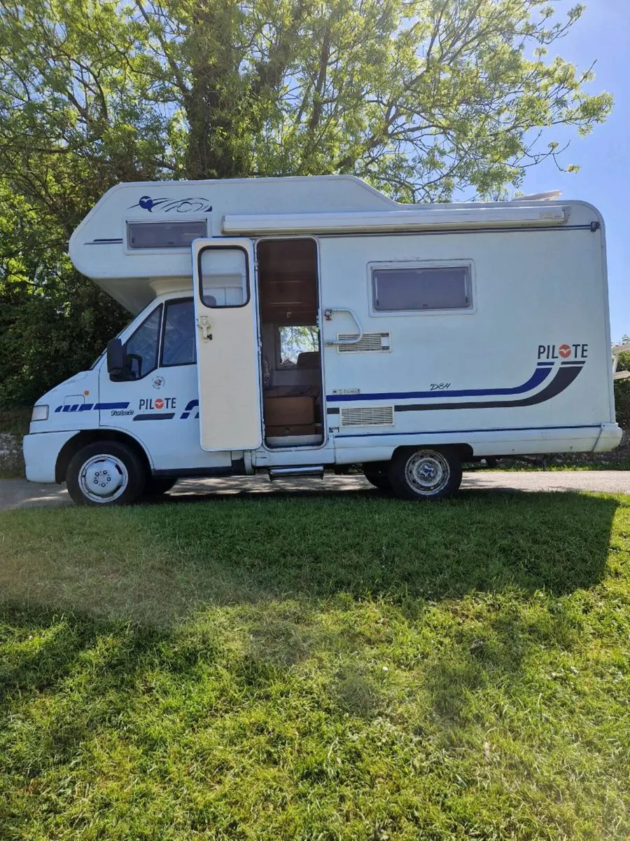 Camper - Image 4