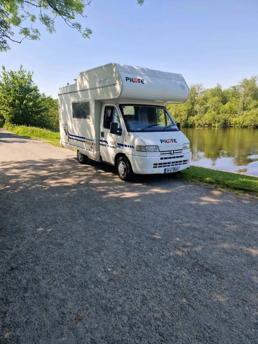 Camper - Image 1