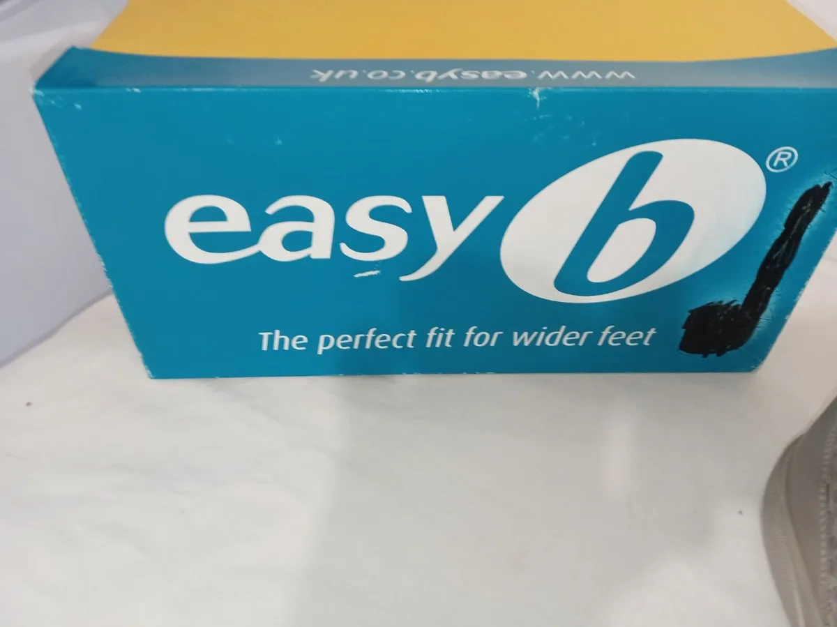 easy b medical slip on shoes - Image 3
