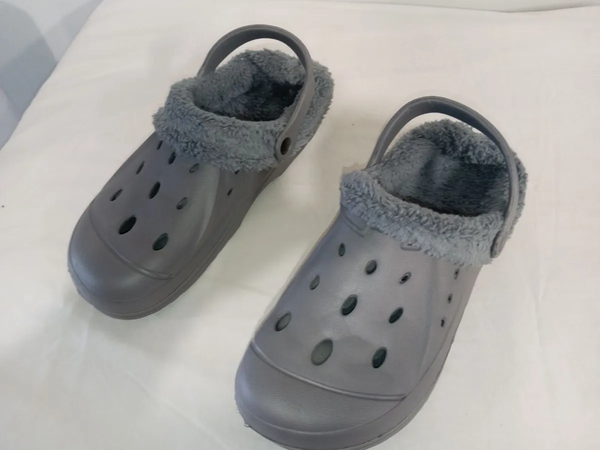 croc style fur lined slippers - Image 1