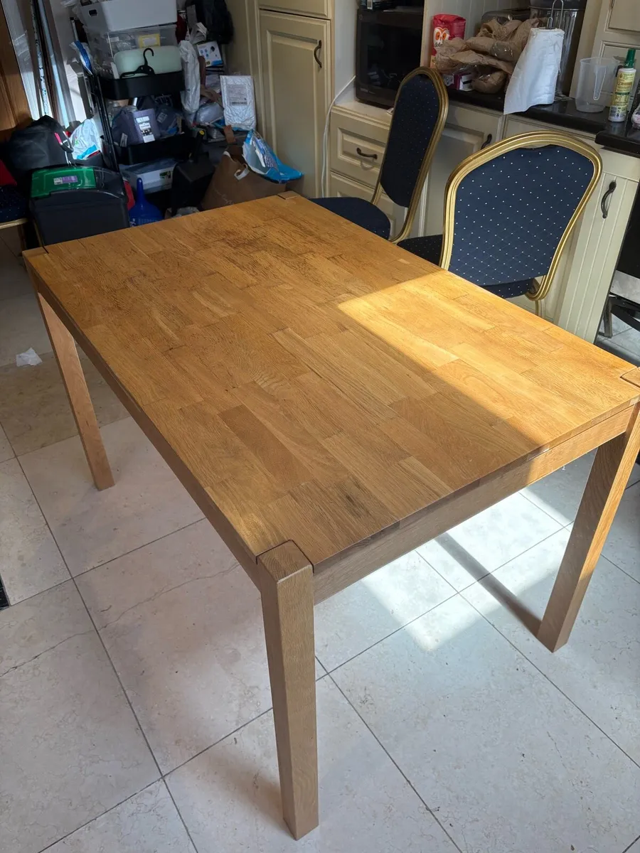 Solid Oak table and 4 chairs - Image 1