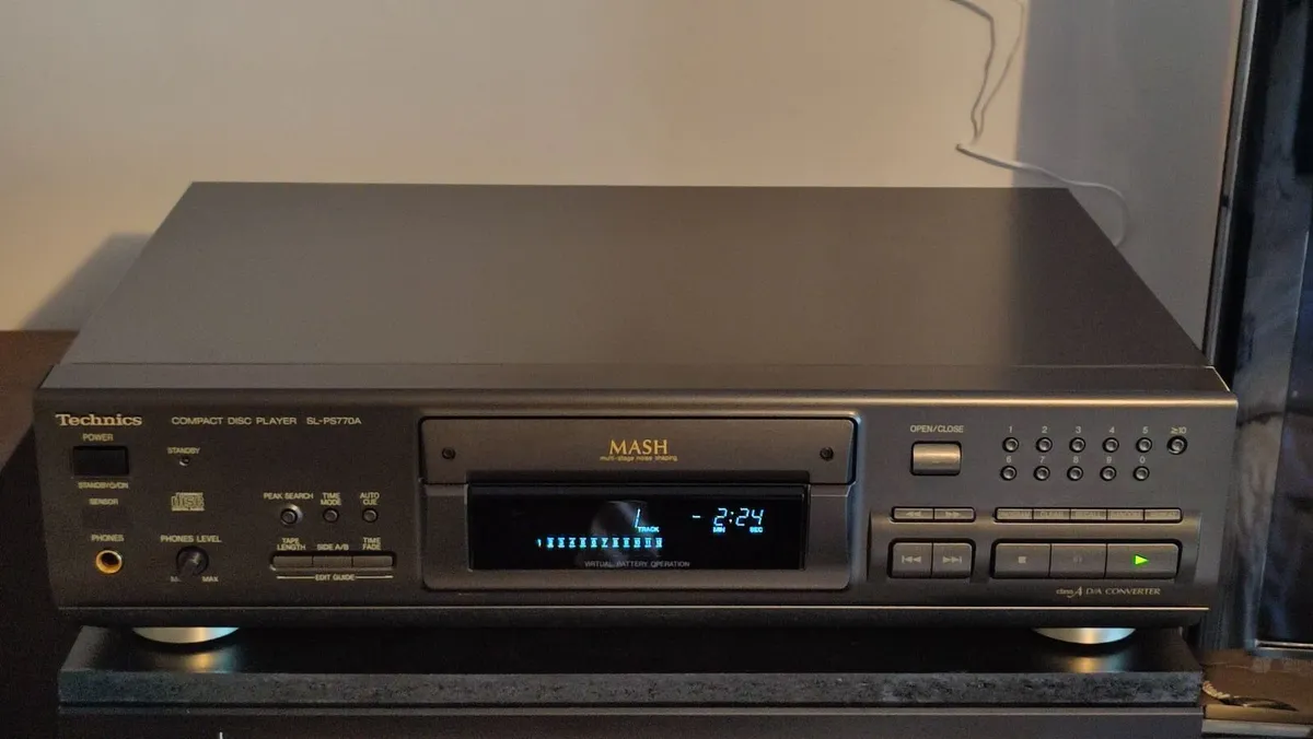Technics SL-PS770A CD player. High model. Like NEW - Image 1