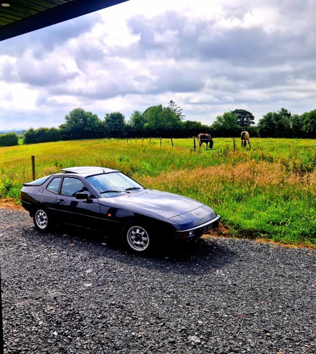 924 Porsche 1985 - Image 1