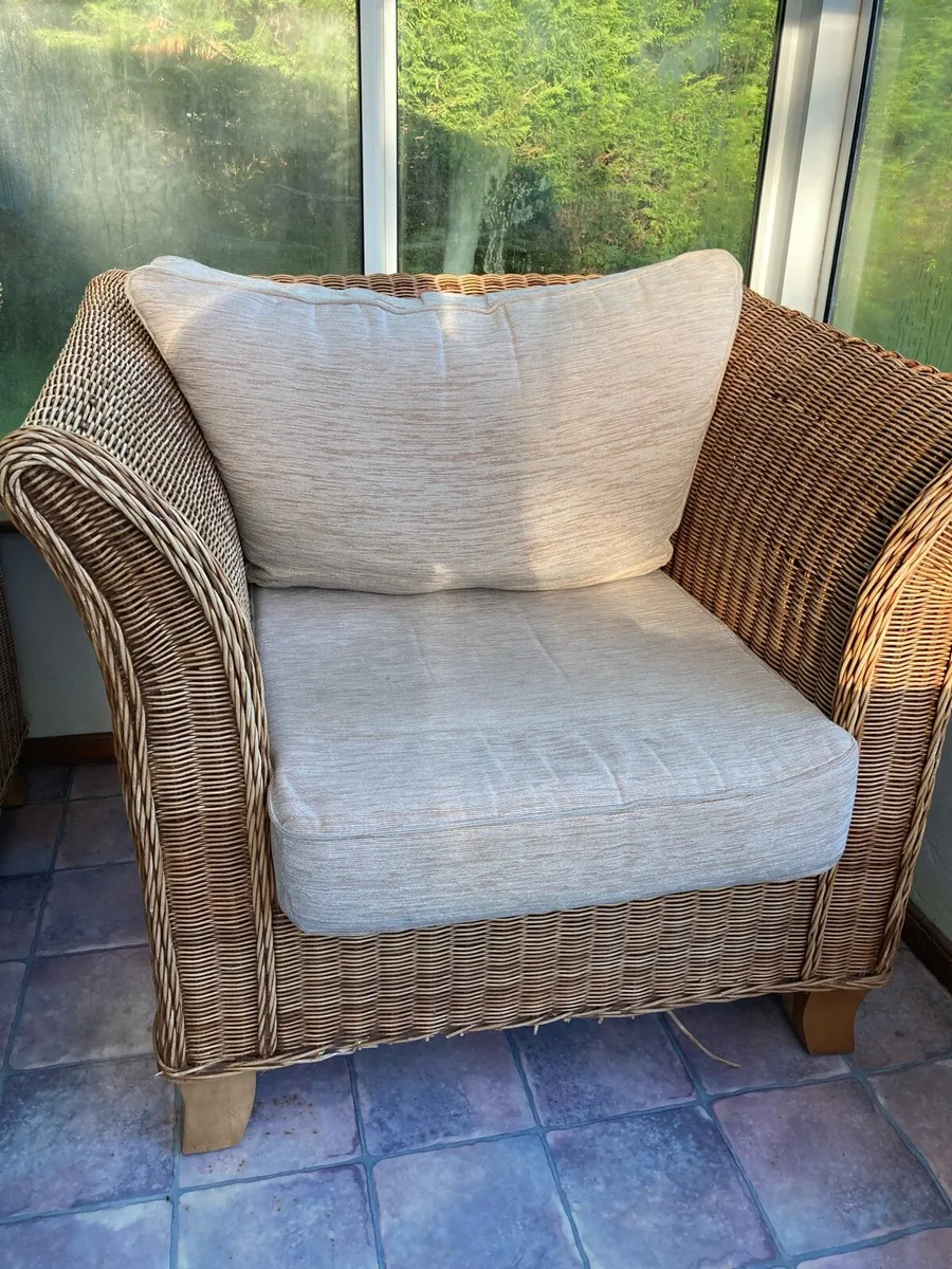 Sunroom conservatory wicker furniture - Image 2