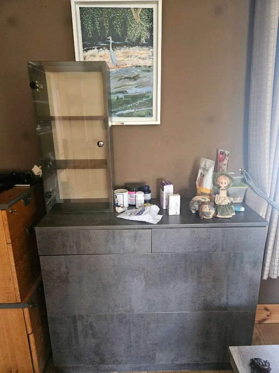 TV stand and drawers cabinet - Image 1