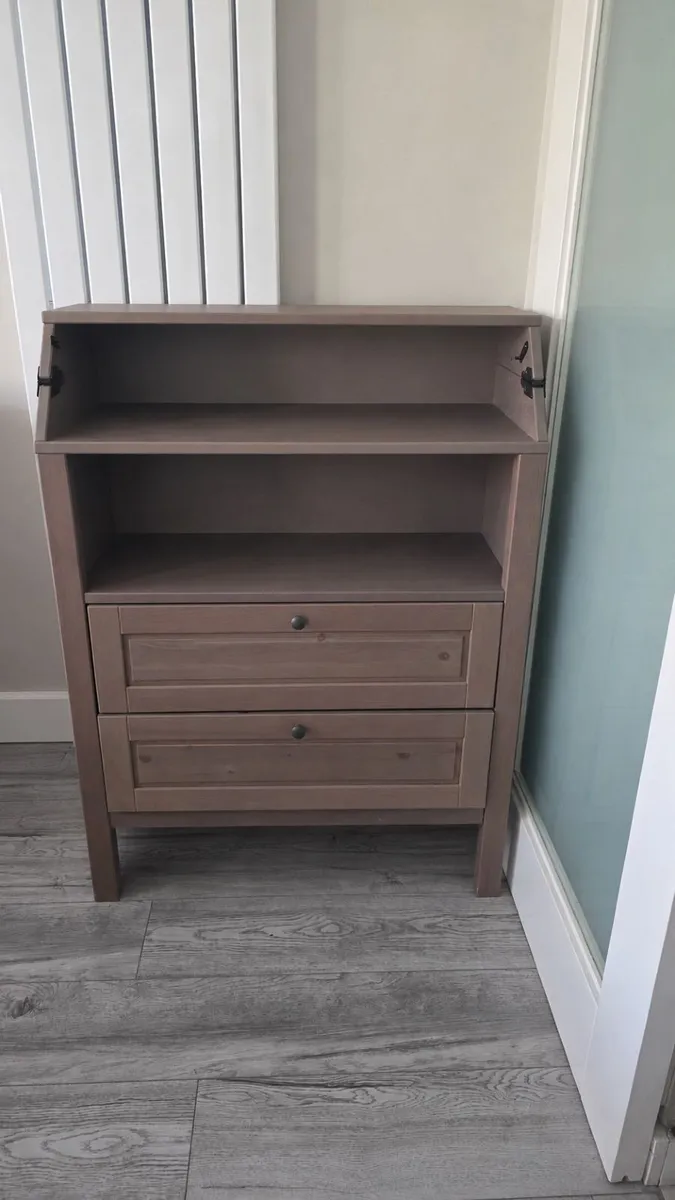 Changing table for sale (IKEA SUNDVIK)