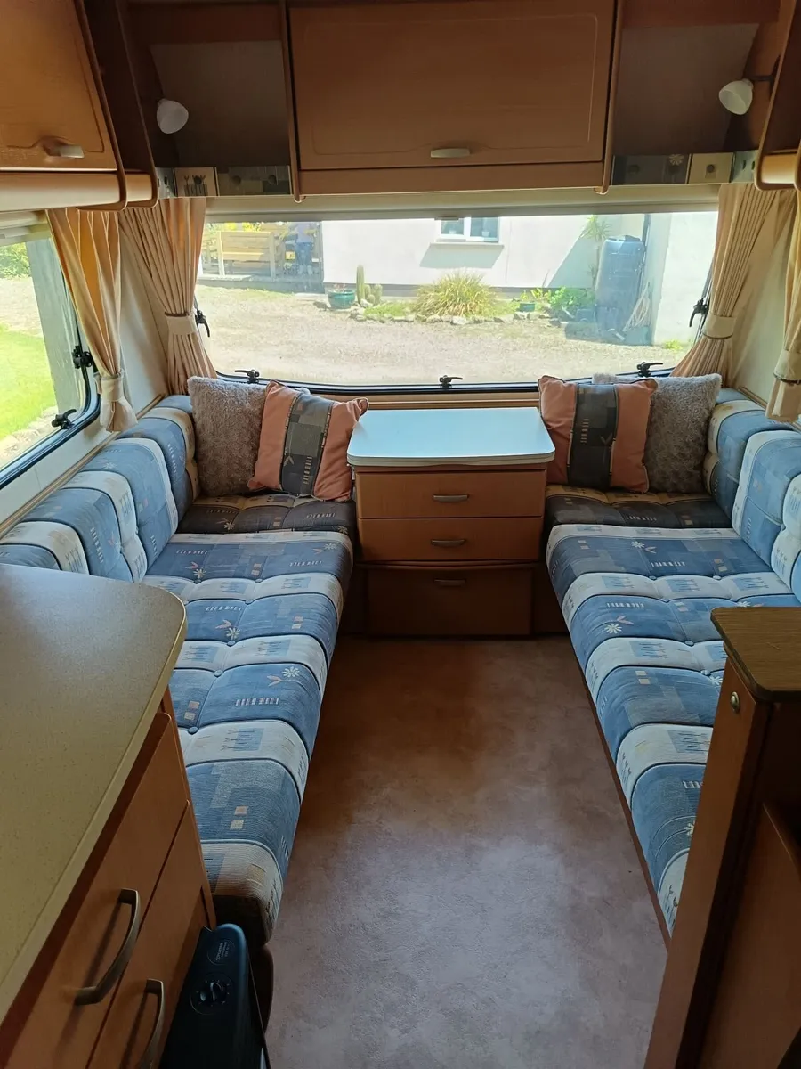 Caravan - Image 4