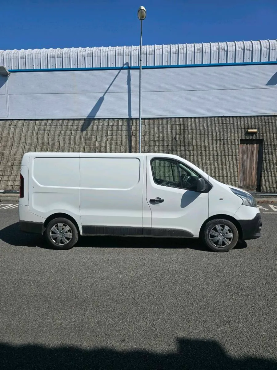 172 Renault Trafic NO VAT - Image 3