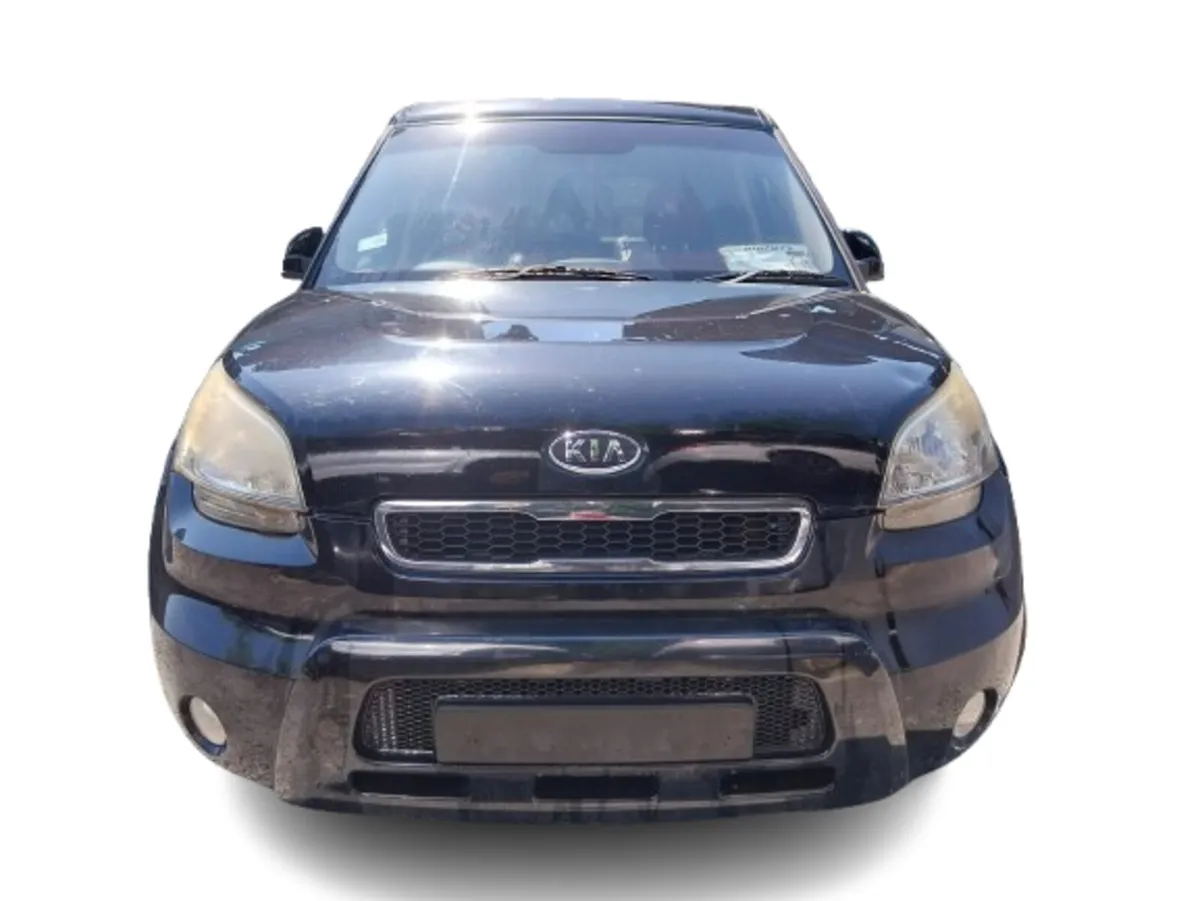 2009 KIA VENGA For Breaking/Dismantling - Image 2