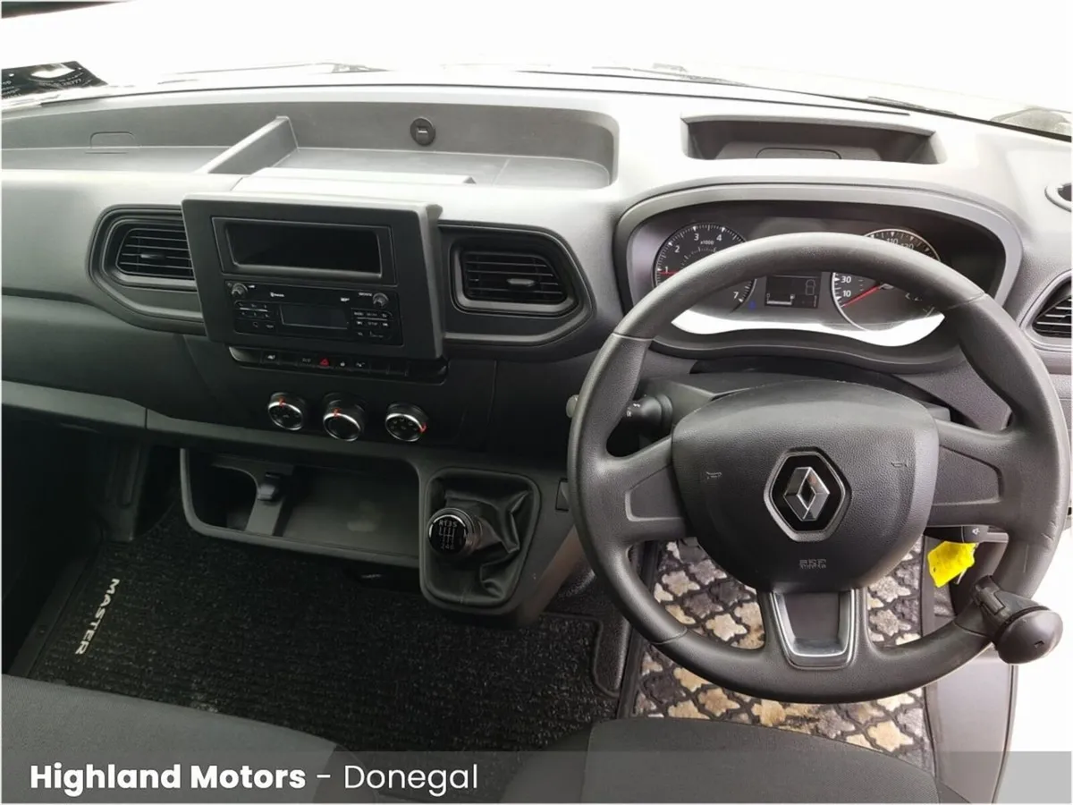 Renault Master MASTER FWD LM35 BLUE DCI 135 B - Image 2