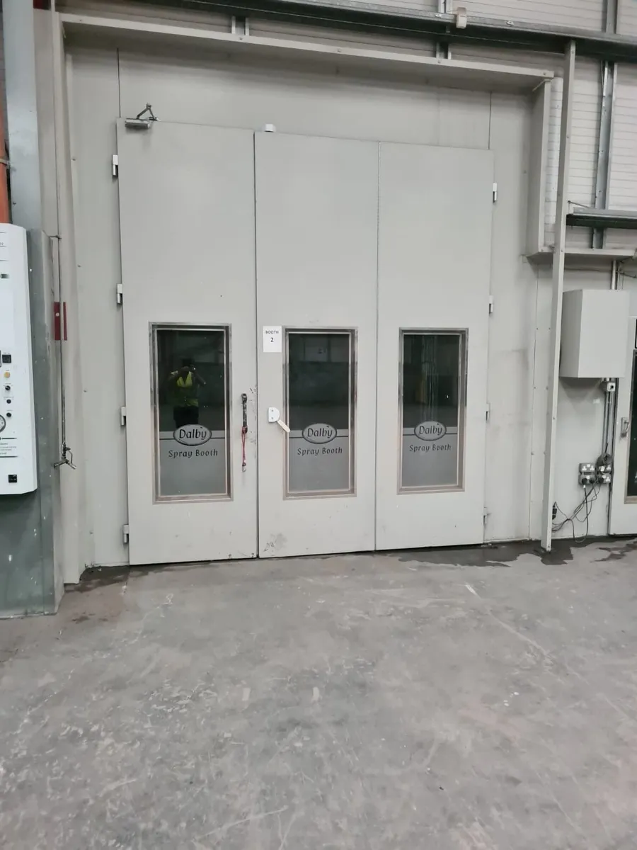 Dalby Large Spray Booth - Image 3