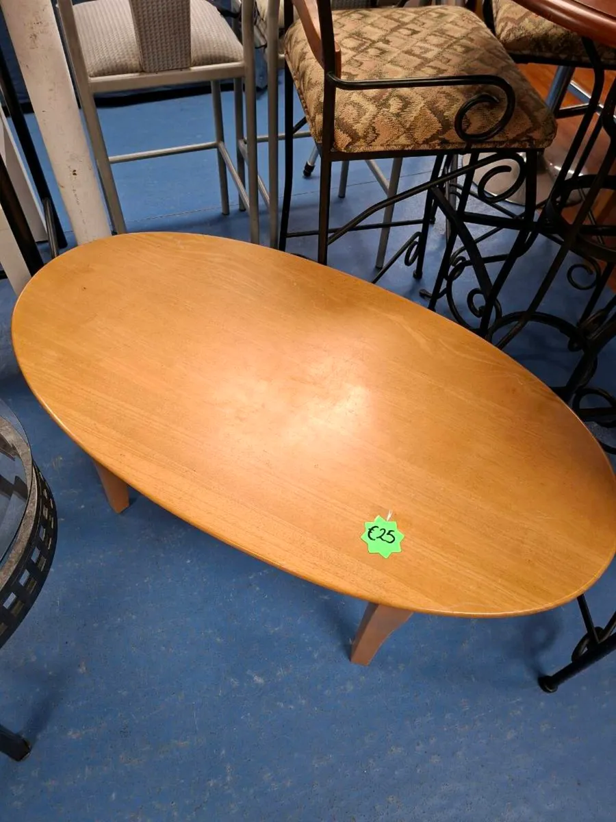 COFFEE TABLE - Image 2