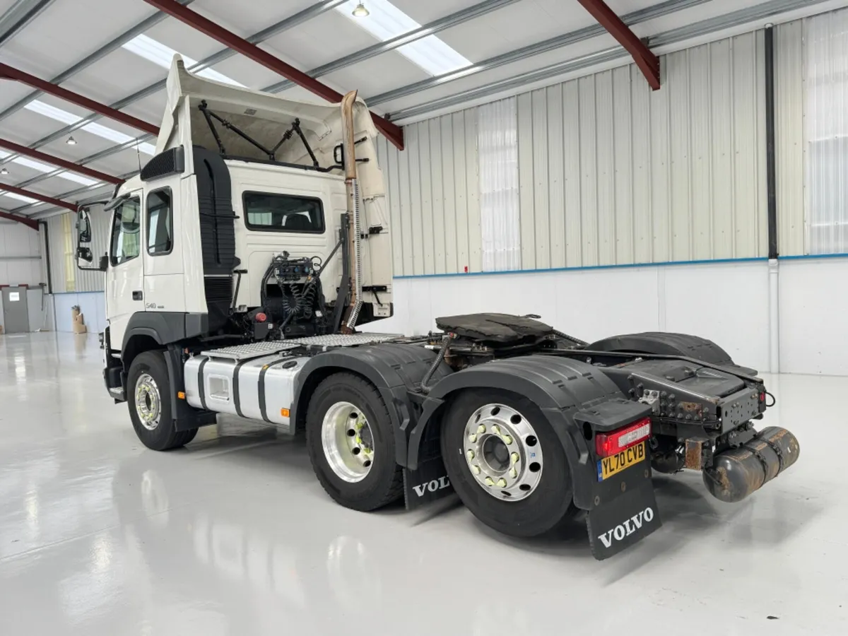 2021 (70) VOLVO FMX 540 FLAT CAB TAG AXLE - Image 3
