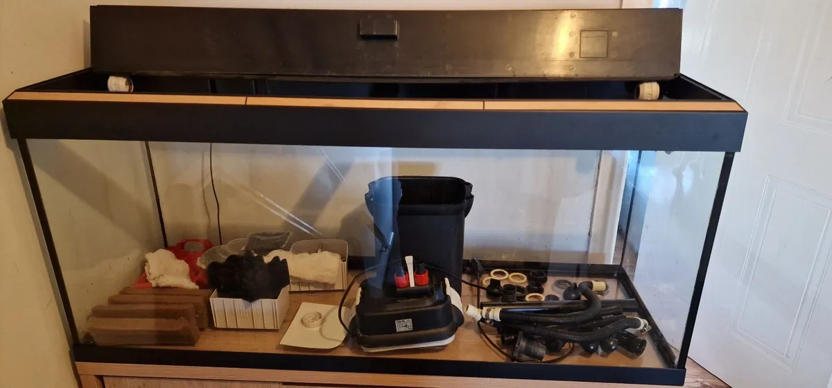 Aquarium 200L - Image 1