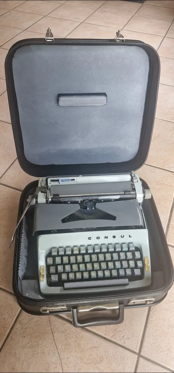 Typewriter - Image 1